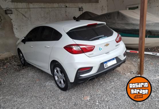 Autos - Chevrolet CRUZE 5P LT MT 2018 Nafta 44000Km - En Venta