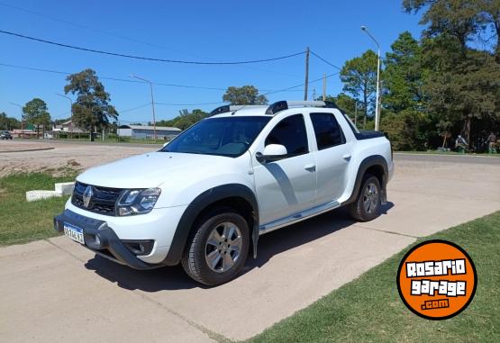 Camionetas - Renault Oroch Outsider Plus 2.0 2017 Nafta 114200Km - En Venta