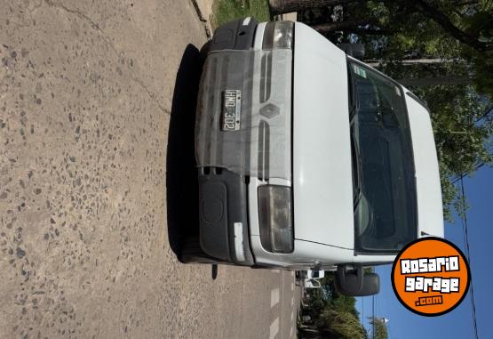 Utilitarios - Renault Master larga 2008 Diesel 400000Km - En Venta