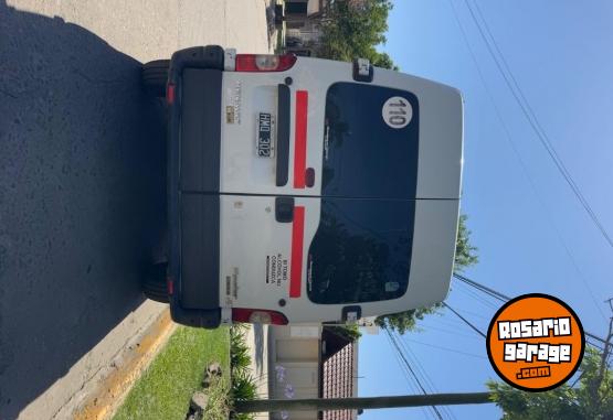 Utilitarios - Renault Master larga 2008 Diesel 400000Km - En Venta