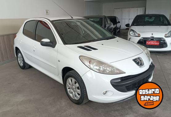 Autos - Peugeot 207 2010 Nafta 140300Km - En Venta