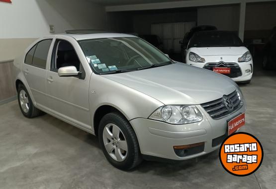 Autos - Volkswagen BORA 2010 Nafta 106100Km - En Venta