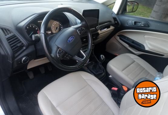 Camionetas - Ford Ecosport Titanium. 2019 Nafta 60000Km - En Venta