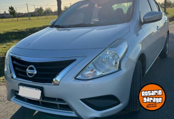 Autos - Nissan Versa sense 2015 Nafta 150000Km - En Venta