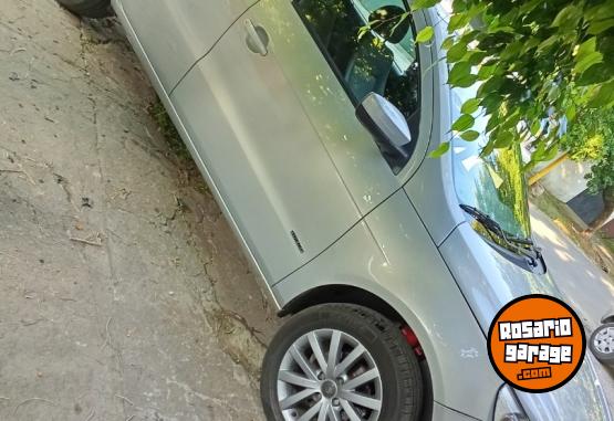 Autos - Volkswagen Gol trend 2009 Nafta 170000Km - En Venta