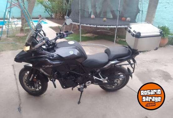 Motos - Benelli TRK 502 2024 Nafta 1100Km - En Venta