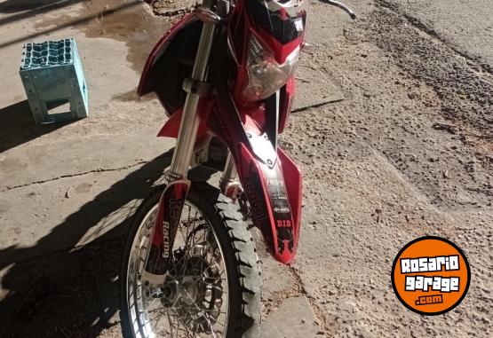 Motos - Gilera SMX 250 2017 Nafta 13000Km - En Venta