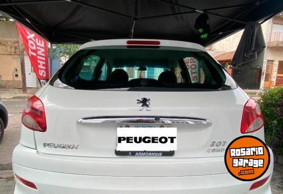 Autos - Peugeot 207 Compact Active  1.4 N 2013 Nafta 246000Km - En Venta