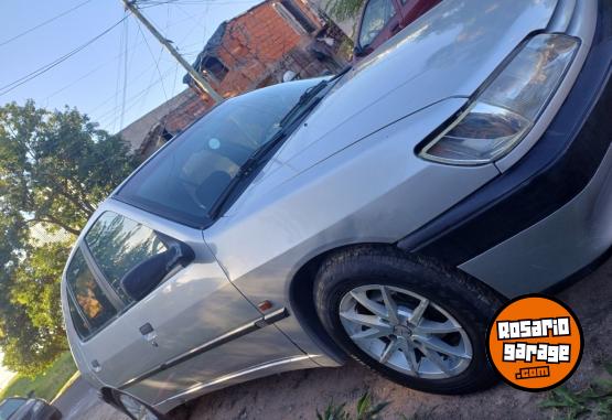 Autos - Peugeot 306 XR 1997 Nafta 255000Km - En Venta