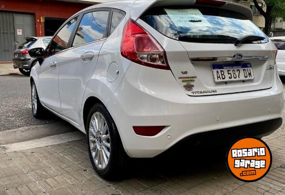 Autos - Ford Fiesta 2016 GNC 80000Km - En Venta