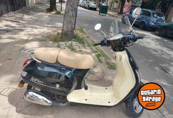 Motos - Motomel Strato euro 2023 Nafta 5600Km - En Venta