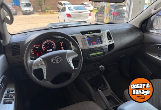 Camionetas - Toyota Hilux 2013 Diesel 176000Km - En Venta