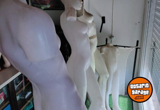 Indumentaria - MANIQUIES - En Venta