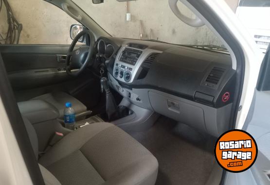 Camionetas - Toyota Hilux srv 3.0 2006 Diesel 111111Km - En Venta