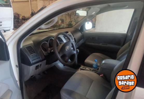 Camionetas - Toyota Hilux srv 3.0 2006 Diesel 111111Km - En Venta