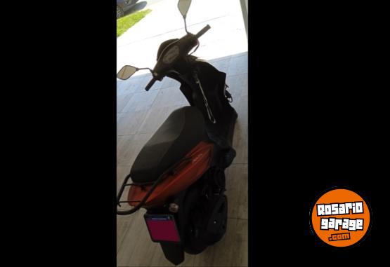 Motos - Kymco Agility 125 2022 Nafta 4700Km - En Venta