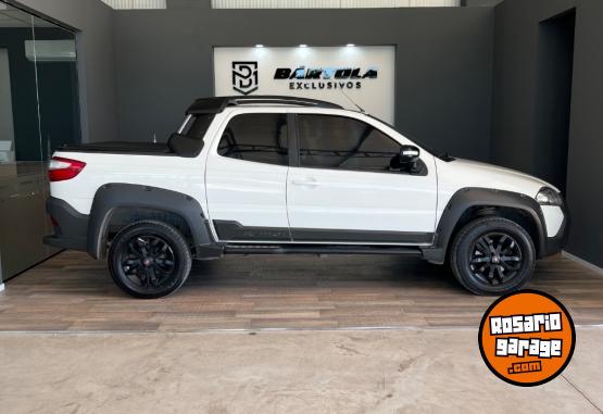 Utilitarios - Fiat Strada Adventure 2018 Nafta 129800Km - En Venta