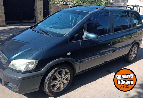 Autos - Chevrolet Zafira 2009 GNC 200000Km - En Venta