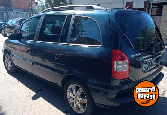 Autos - Chevrolet Zafira 2009 GNC 200000Km - En Venta