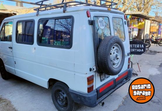 Utilitarios - Renault Trafic 1996 GNC 111111Km - En Venta