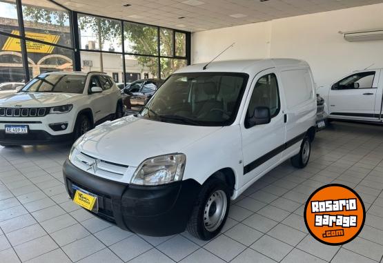 Utilitarios - Citroen Berlingo Furgon 2022 Diesel 65000Km - En Venta