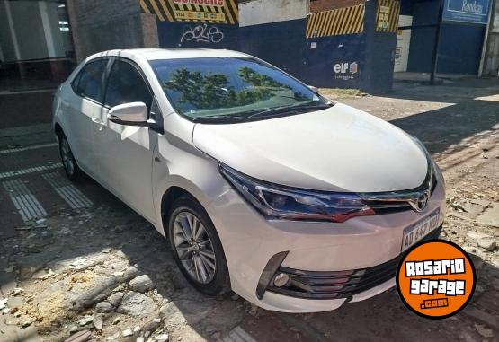 Autos - Toyota COROLLA 2019 Nafta 120000Km - En Venta