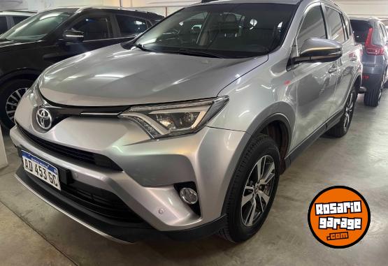 Camionetas - Toyota RAV 4 4X2 AT. 2019 Nafta 73000Km - En Venta