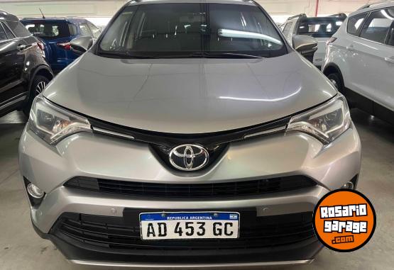 Camionetas - Toyota RAV 4 4X2 AT. 2019 Nafta 73000Km - En Venta