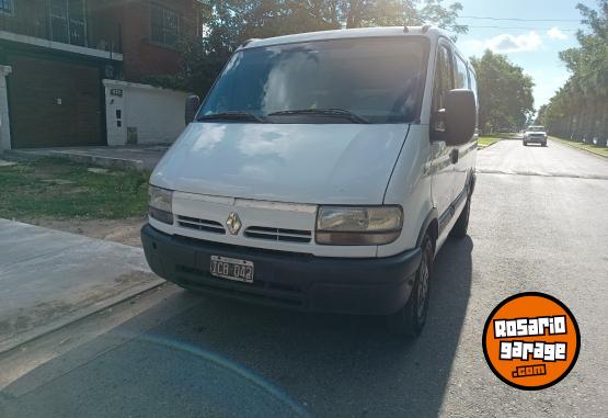 Utilitarios - Renault Master 2009 Diesel 335000Km - En Venta