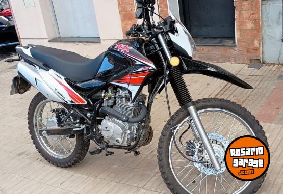 Motos - Corven Triax 150 R2 2024 Nafta 280Km - En Venta