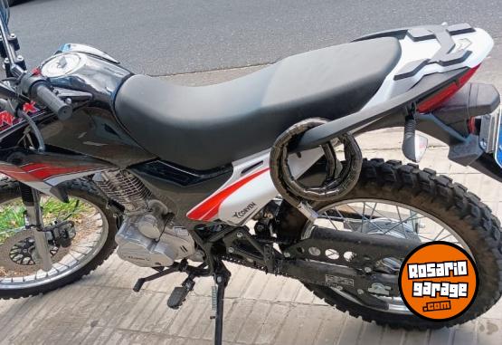 Motos - Corven Triax 150 R2 2024 Nafta 280Km - En Venta