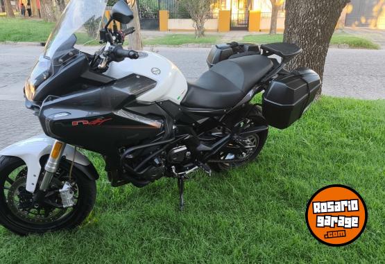 Motos - Benelli TNT GT 600cc 2017 Nafta 17500Km - En Venta