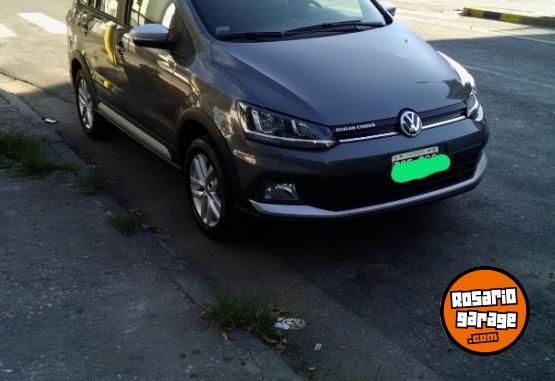 Autos - Volkswagen Suran Cross 2016 GNC 85000Km - En Venta