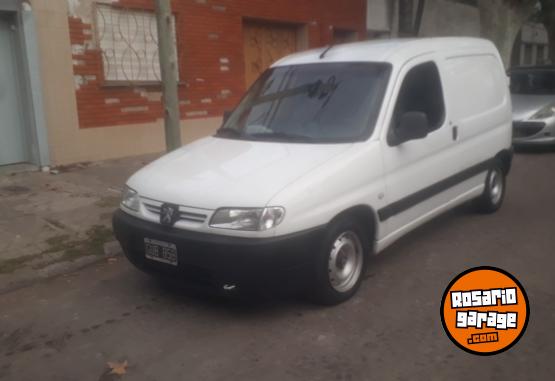 Utilitarios - Peugeot Partner 2008 Diesel 250000Km - En Venta