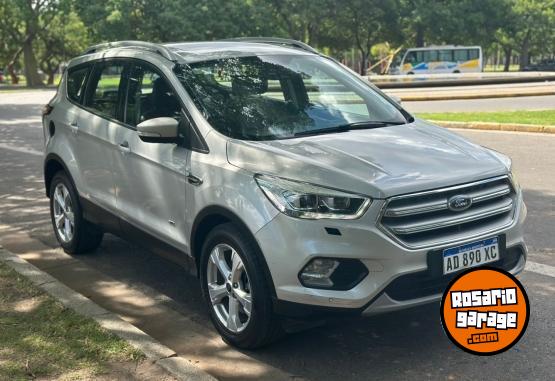 Camionetas - Ford Kuga 2019 Nafta 98000Km - En Venta