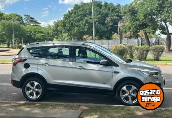 Camionetas - Ford Kuga 2019 Nafta 98000Km - En Venta