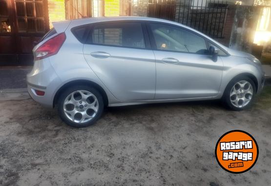 Autos - Ford FIESTA KINETIC 2012 Nafta 176000Km - En Venta