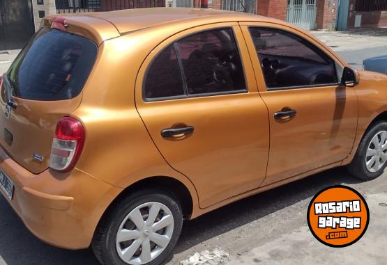 Autos - Nissan March 2013 Nafta 111111Km - En Venta