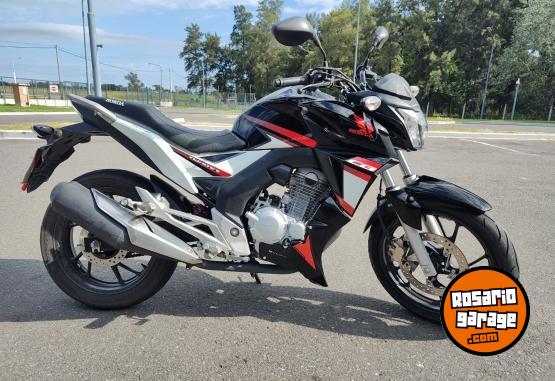 Motos - Honda Twister 2019 Nafta 8000Km - En Venta