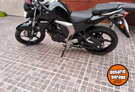 Motos - Yamaha FZ 150 c.c. 2023 Nafta 1400Km - En Venta