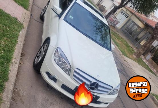 Autos - Mercedes Benz C200 Cgi blueefficiency 2011 Nafta 120000Km - En Venta