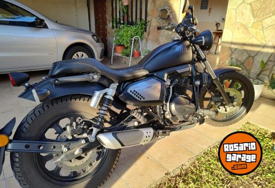 Motos - Benelli K-light 202 2021 Nafta 5203Km - En Venta