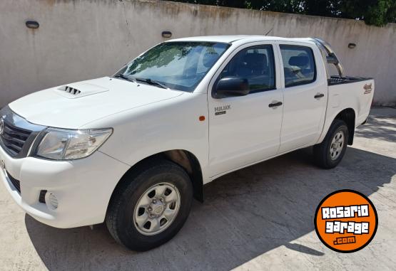 Camionetas - Toyota Hilux DX 4x4 2013 Diesel 230000Km - En Venta