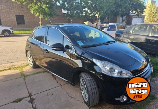 Autos - Peugeot 208 feline 2015 Nafta 103000Km - En Venta