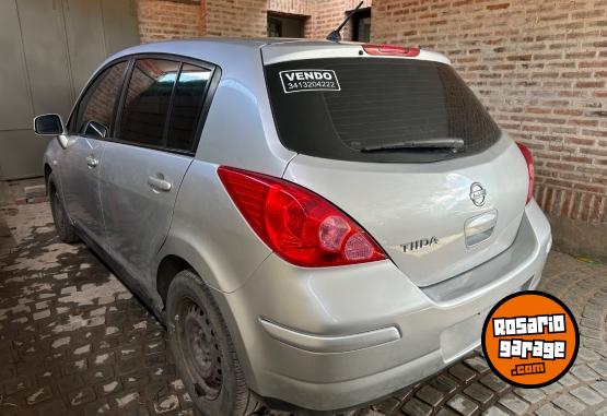 Autos - Nissan Tiida Visia 1.8 2010 Nafta 270000Km - En Venta