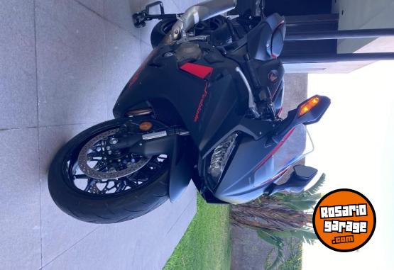 Motos - Honda CBR 1000 2018 Nafta 7000Km - En Venta