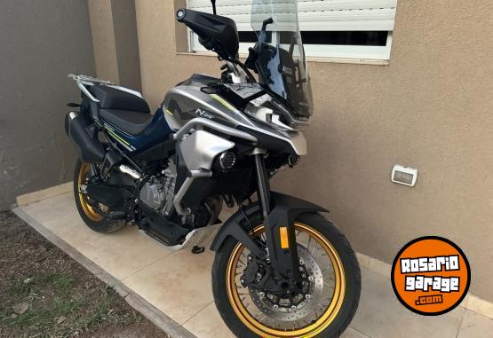 Motos - CF 800 MT 2023 Nafta 12800Km - En Venta