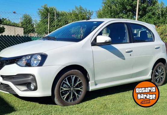 Autos - Toyota Etios 2023 Nafta 4000Km - En Venta