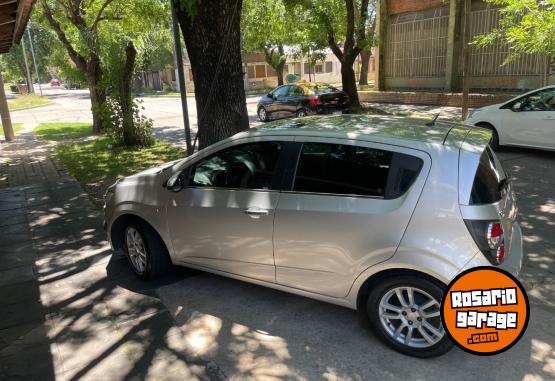 Autos - Chevrolet SONIC 2015 Nafta 94000Km - En Venta