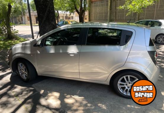 Autos - Chevrolet SONIC 2015 Nafta 94000Km - En Venta